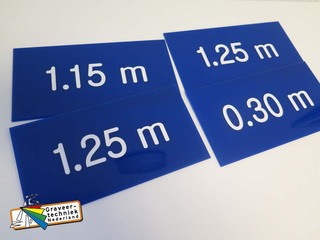 Diepte aanduiding zwembad op camping